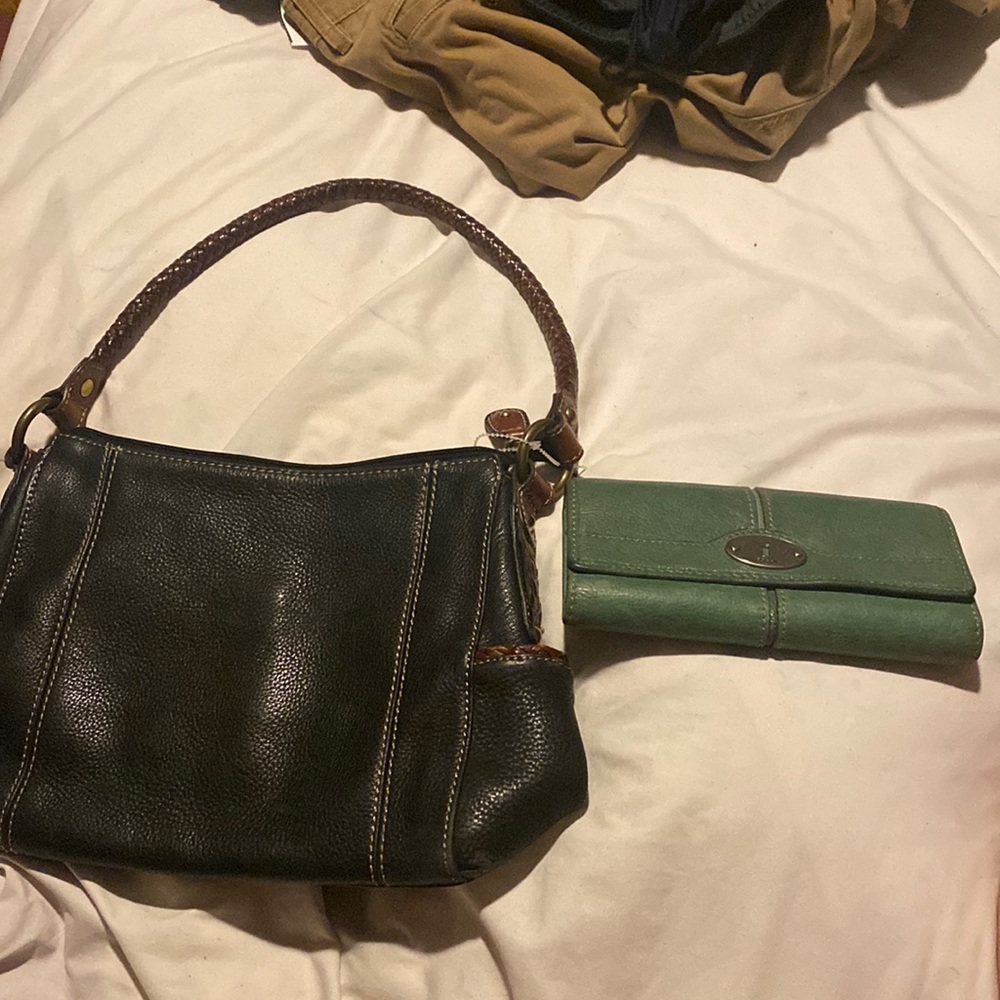 Fossil bag and wallet set